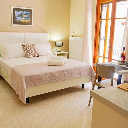 Апартаменты Dina Studio Argostoli 1 Экстерьер фото